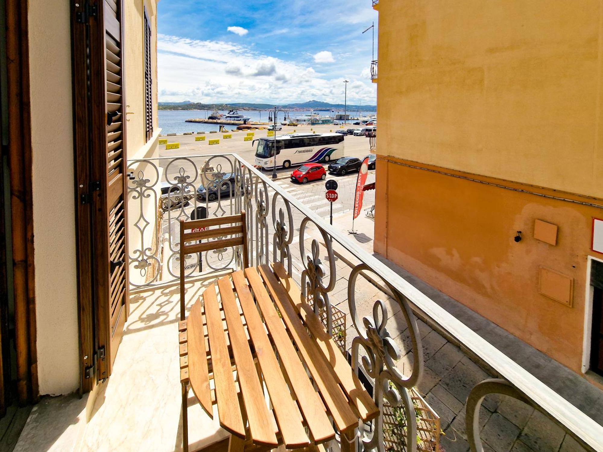 Il Caracolo Rooms La Maddalena  Bagian luar foto
